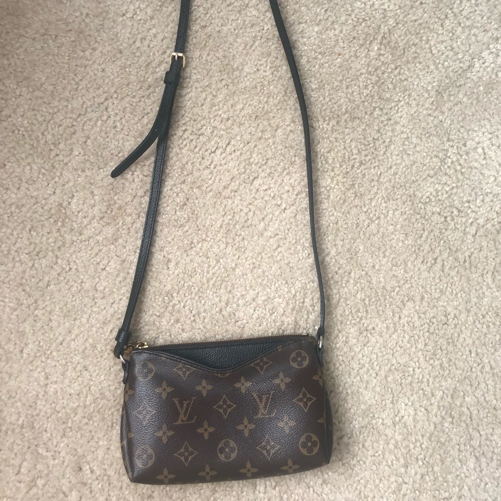Louis Vuitton crossbody